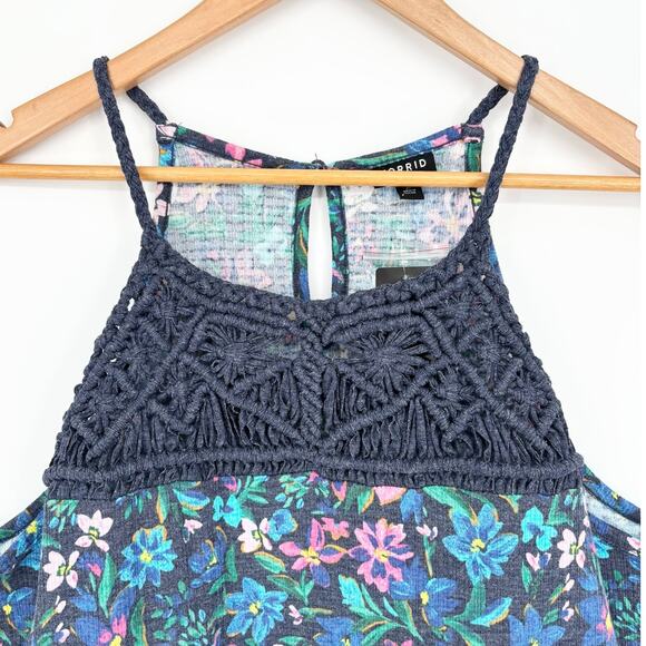 Torrid NWT Blue Floral Goddess Tiered Crochet Top Size 2X - Picture 9 of 10